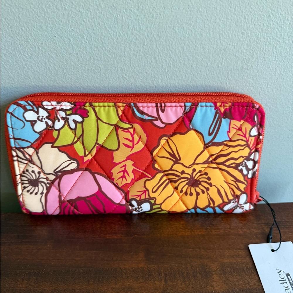 VERA BRADLEY Essential Continental Wallet Midday Garden